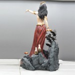 Queen after bath resin figure