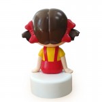 Eat noodle girls art resin toy