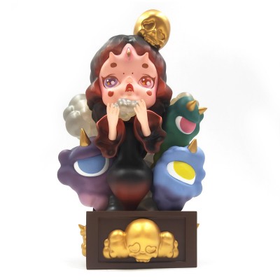 Bear girl art resin toy