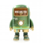 Green robot art resin toy
