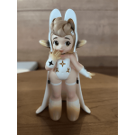 Smiling little girl art resin toy