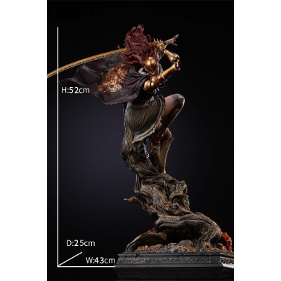 Elen Ring scares and monsters statue